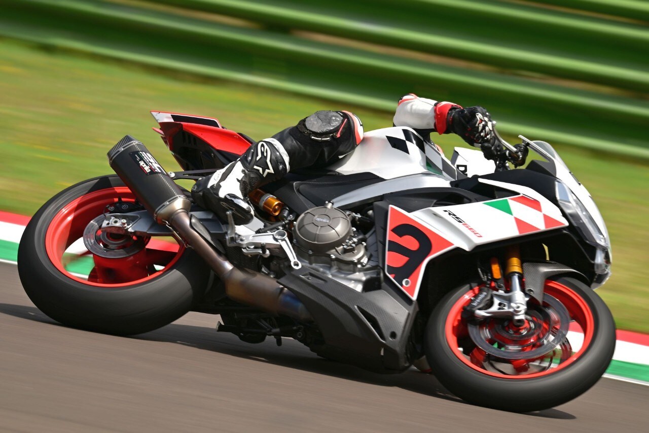 DueruoteTG #166 - Aprilia RS 660 Extrema: la migliore sportiva media sul mercato?